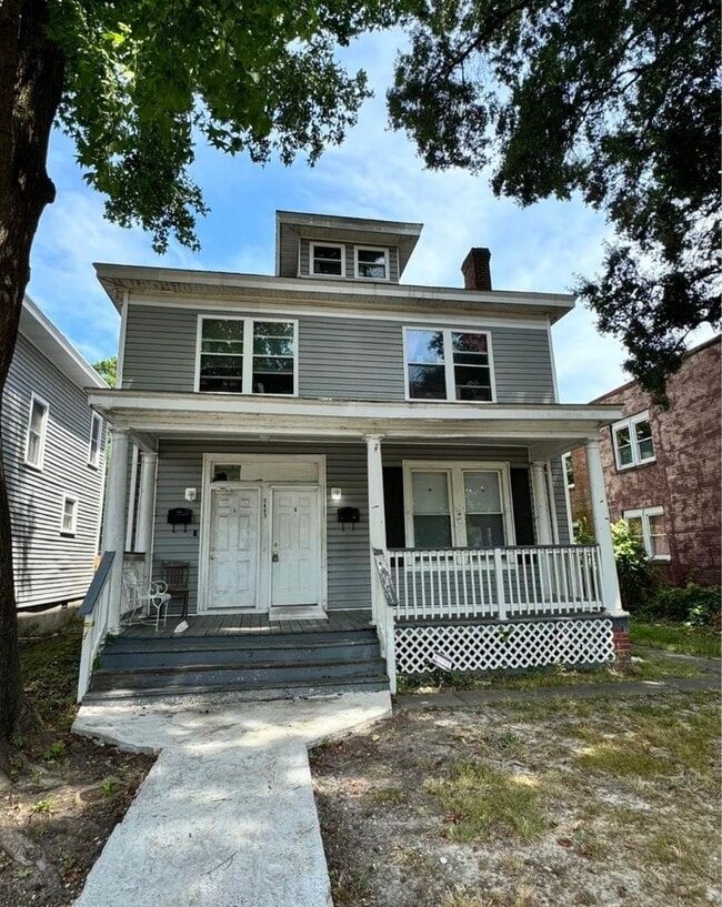 Building Photo - 2603 2nd Ave Unit Downstairs A #1