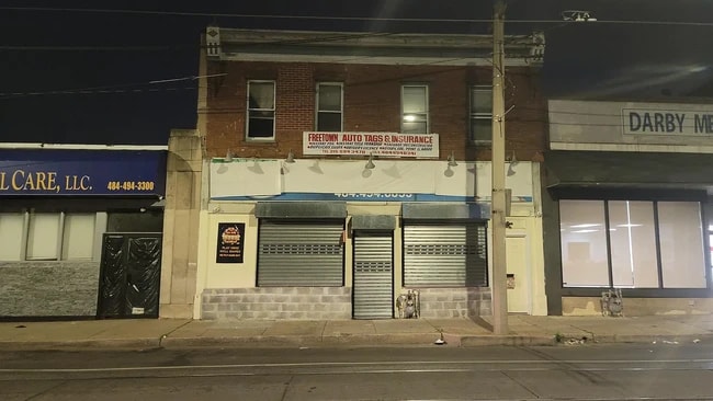 Photo - 873 Main St