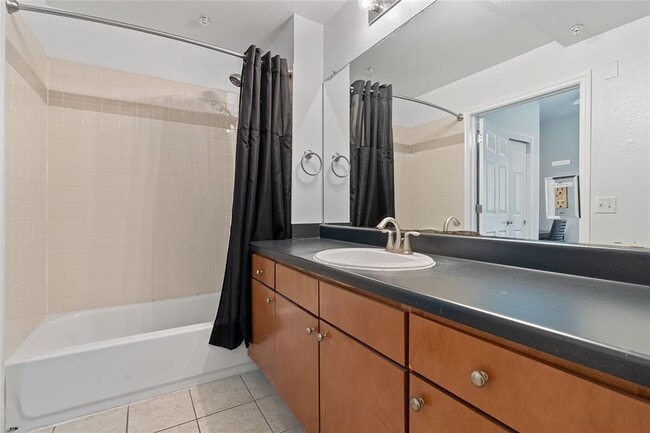 Photo - 2515 Pearl St Unidad 101