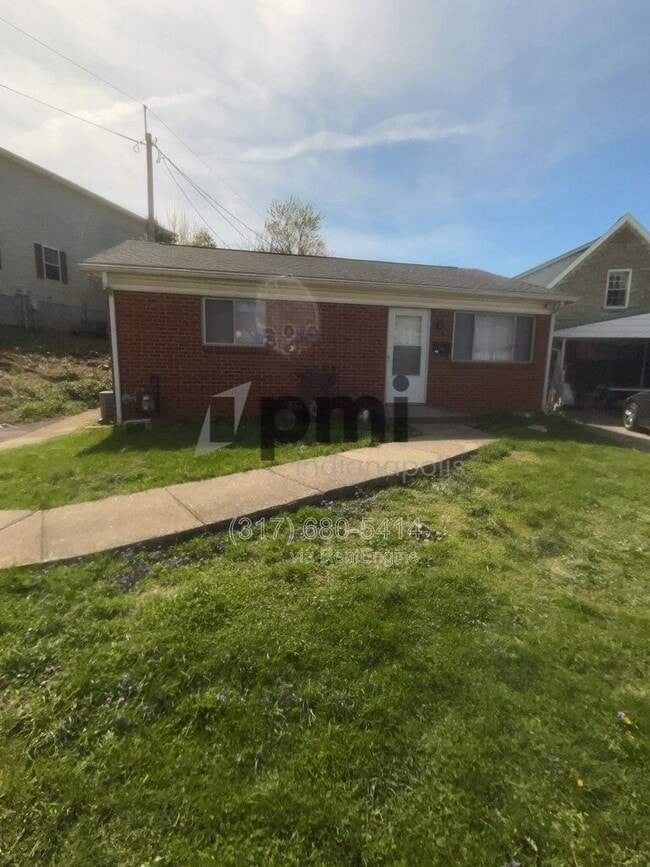 Photo - 116 E 19th St