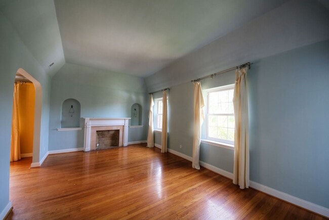 Photo - 7334 Tulane Ave Unidad 2nd Flr