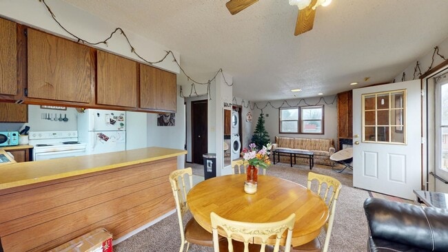 Photo - 3 bed duplex on Ontario