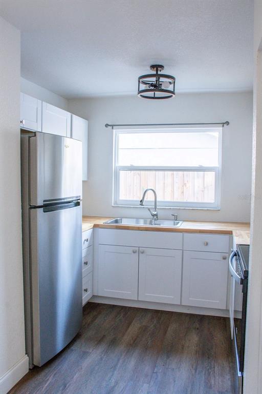 Photo - 6813 S Himes Ave