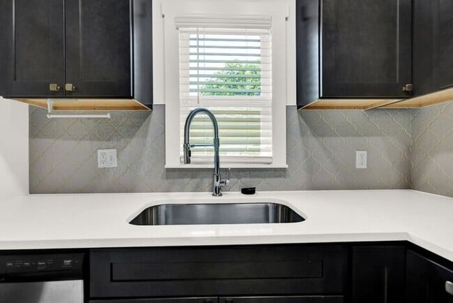 Photo - Lawn Care and Water Included! 3/1 Near TU!