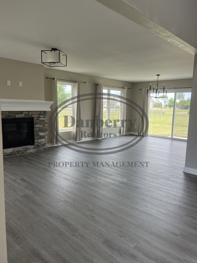 Photo - 8914 Red Hawk Ct