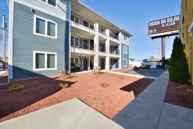 Photo - 154 East St Unit Furnished