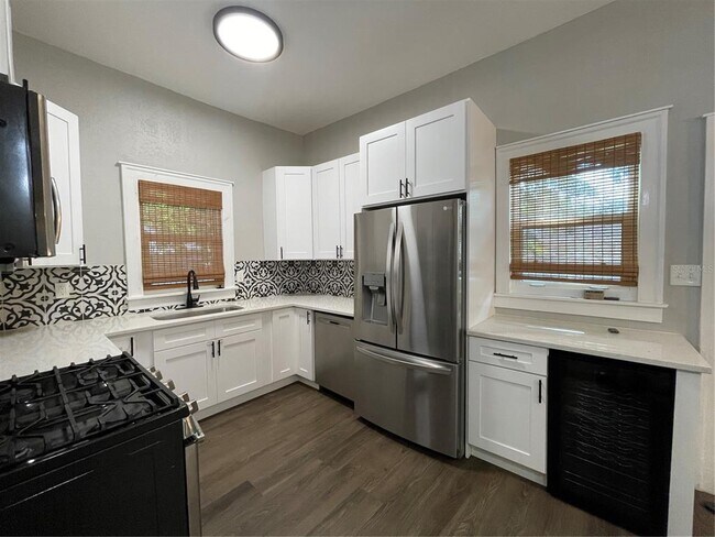 Photo - 1932 W Spruce St