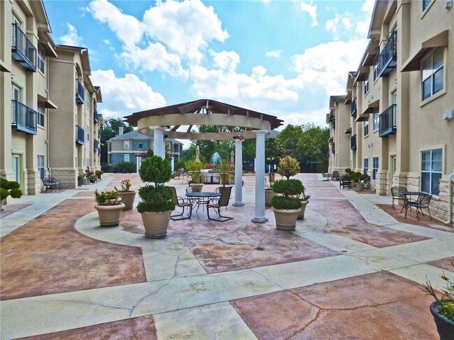 Photo - 3102 Kings Rd Unit 3102