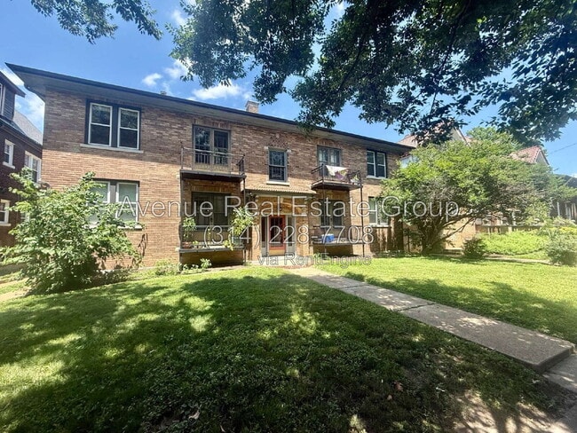 Building Photo - 7369 Delmar Blvd Unit Apt 2w