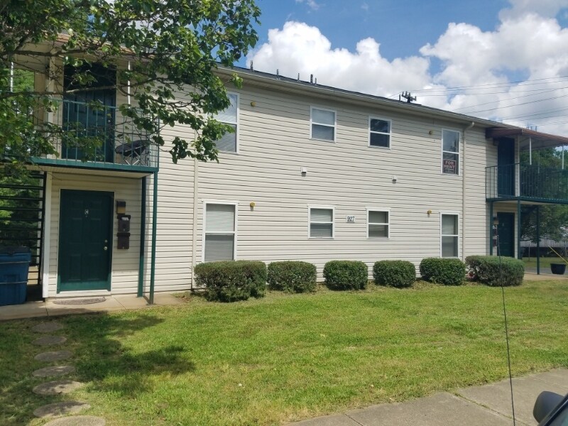 Photo - 927 Washington St