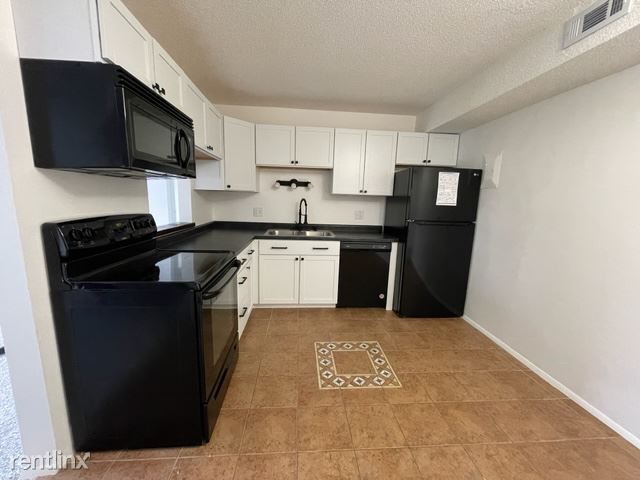 Photo - 2 br, 1 bath Condo - 1120 E 6th St 8 Unit 8