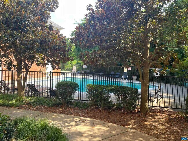 Photo - 300 Riverbend Dr Unidad 3F