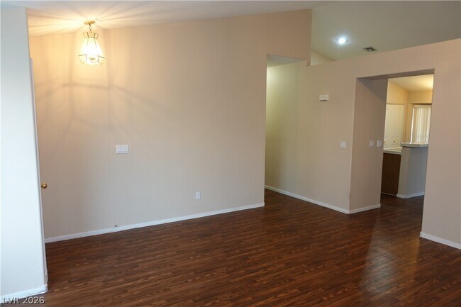 Photo - 715 Seclusion Glen Ave
