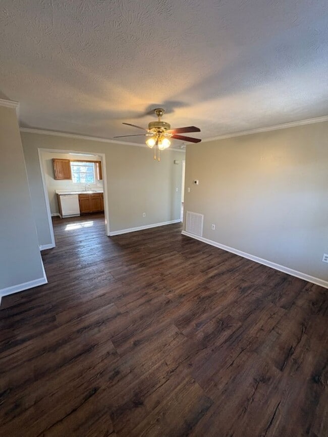 Building Photo - 4051 Wynn St Unit 2