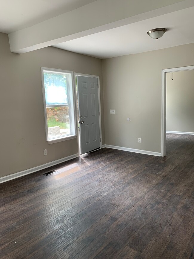 Photo - 2415 Booker St Unit B