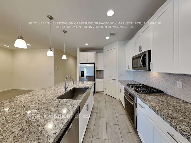 Photo - 17692 W Fetlock Trail