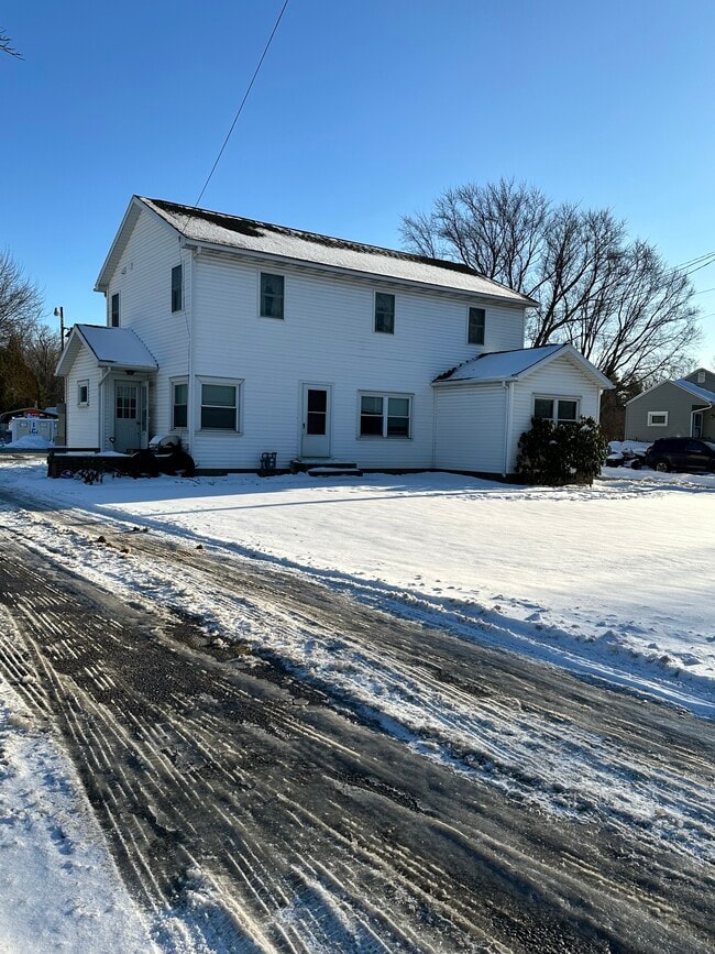 Photo - 6821 W Lake Rd Unit Lower