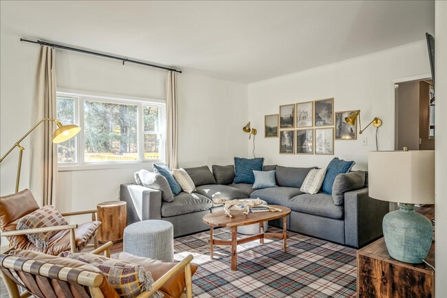 Photo - 117 Pond Rd Unit ID1332406P