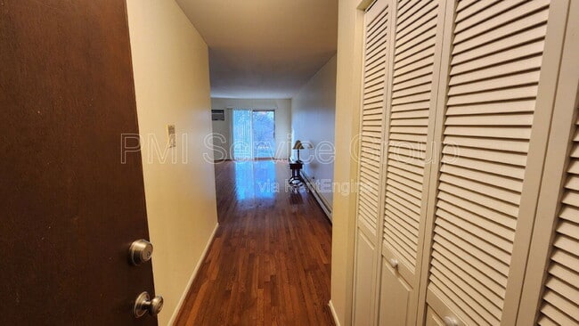 Photo - 2331 Ogden Ave Unidad 10