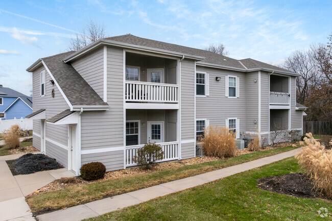Building Photo - Tuckaway at Briarwood Rental