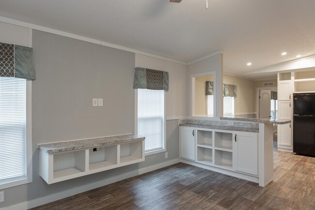 Photo - 120 Nancy Ln