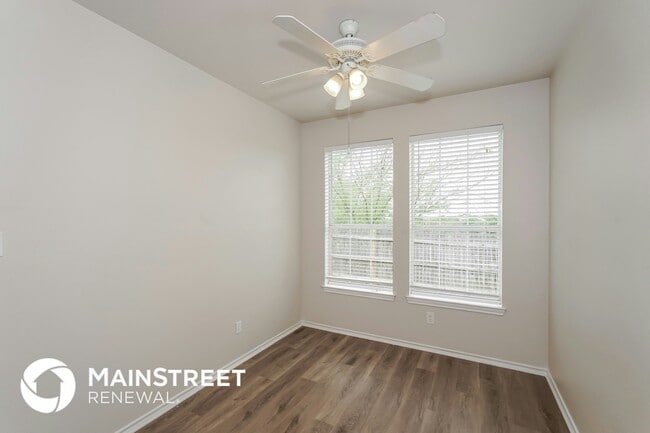 Photo - 204 Ridgeway Blvd