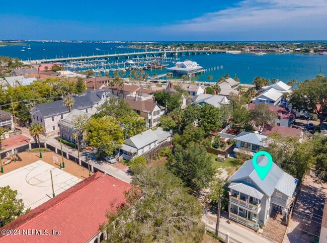 Photo - 251 Charlotte St