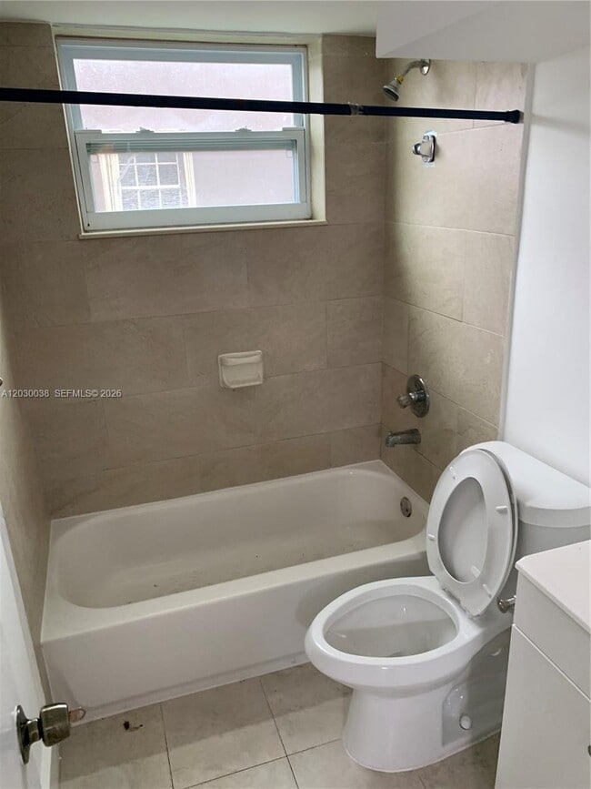 Photo - 1851 NE 168th St Unit B10