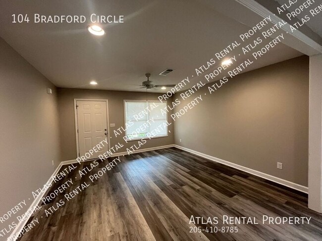 Photo - 104 Bradford Cir