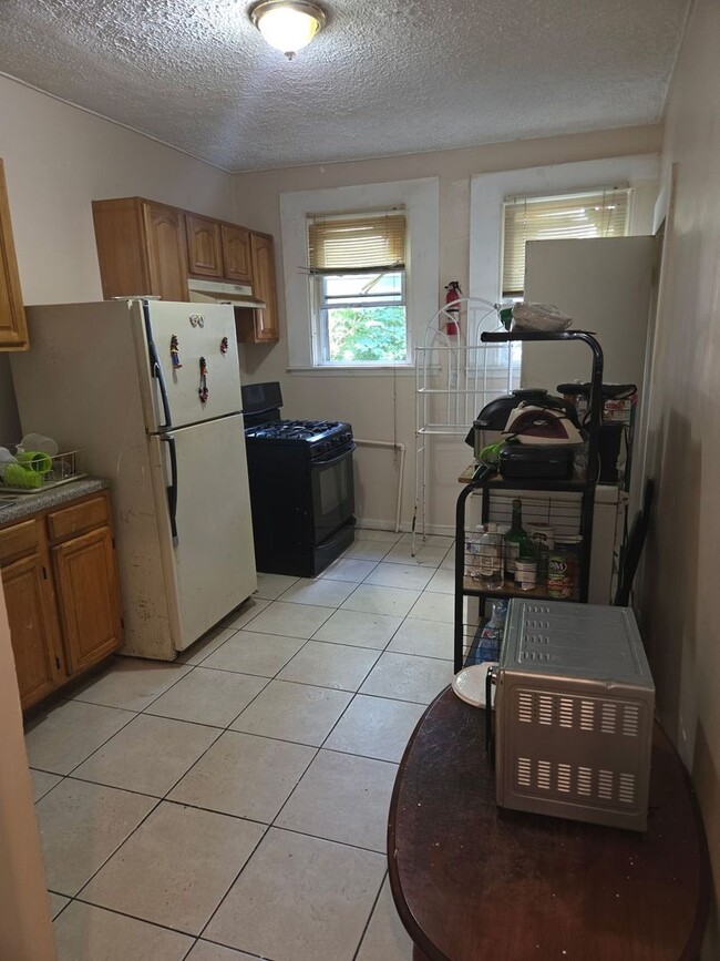 Photo - 239 N 5th St Apartamento Unidad 1F