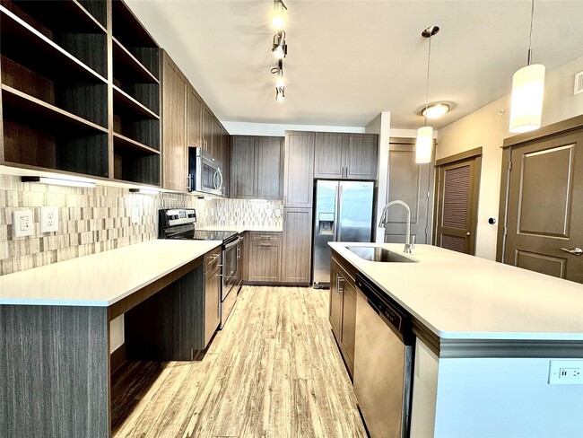 Building Photo - 5454 State St Unit 2313 Rental