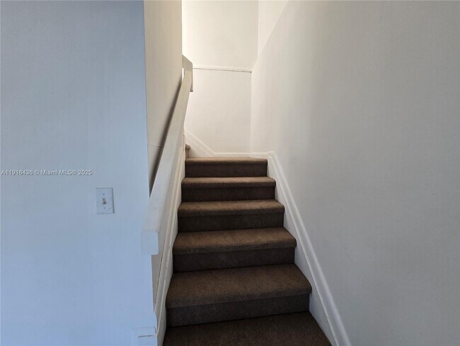 Photo - 5940 NW 21st St