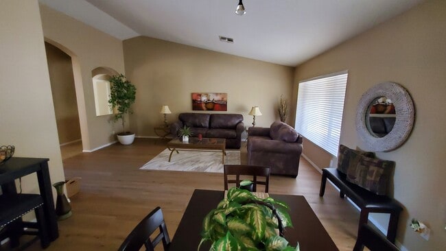 Photo - 15722 W Fairmount Ave