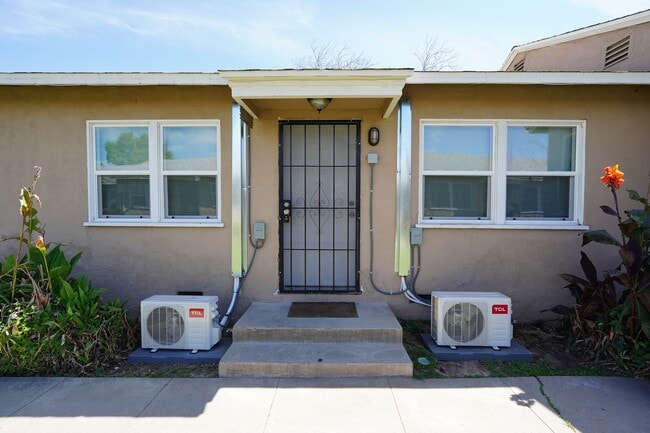 Building Photo - Dracaea Avenue Unit 21861