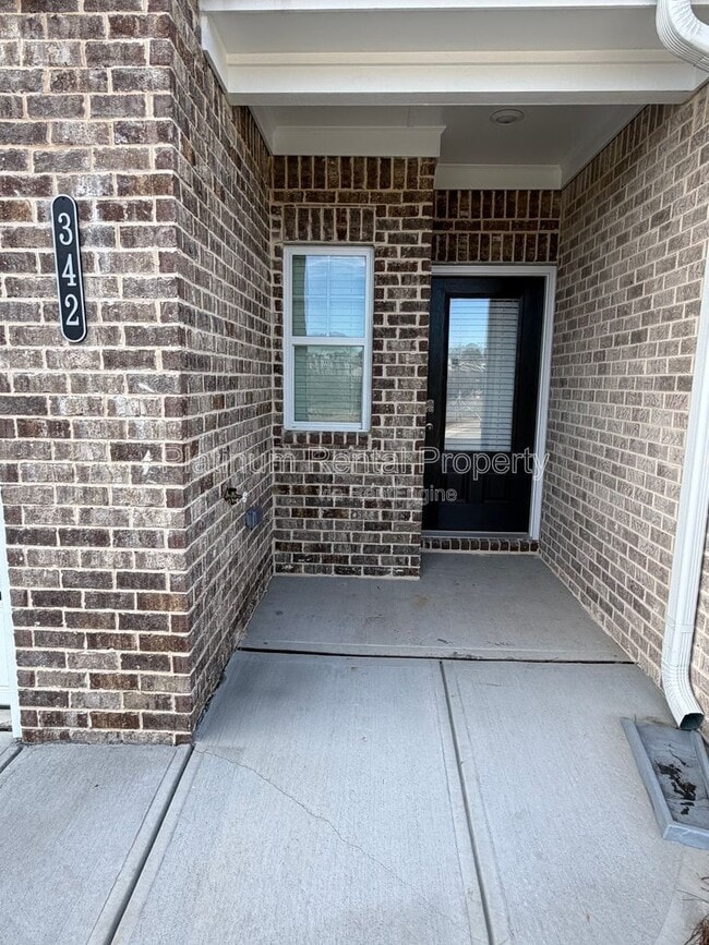 Photo - 342 Lanier Cir