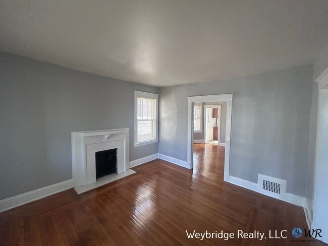 Photo - 862 Academy Ave Unit 2