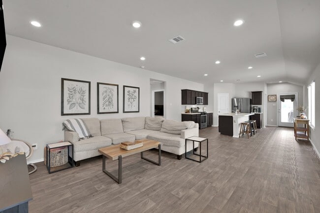 Photo - 13916 Great Pnes Ct