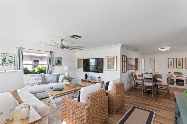 Photo - 543 107th Ave N