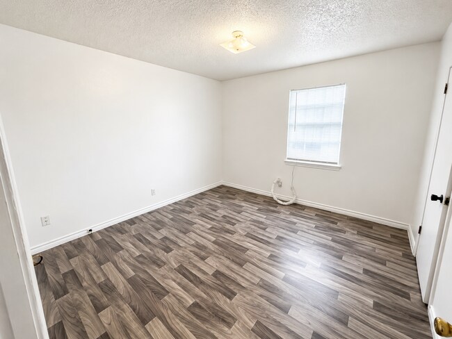 Photo - 4805 Cedarhill Cir Unit C