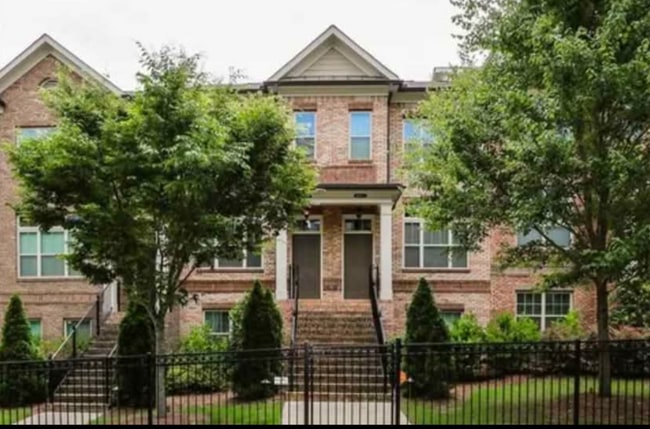 Building Photo - 2264 Lavista Ct NE
