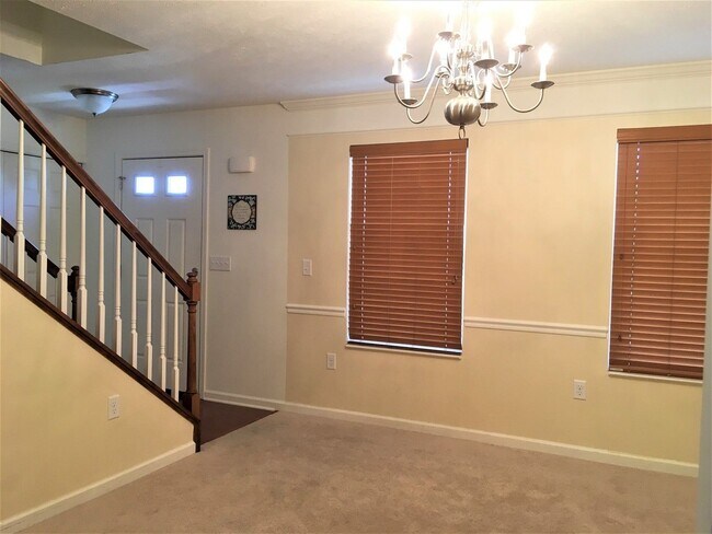 Photo - 133 Nottingham Dr