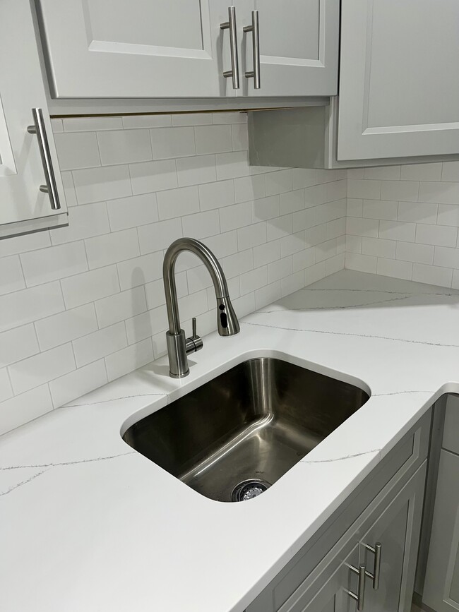 Photo - 364 River Dr Unit 1