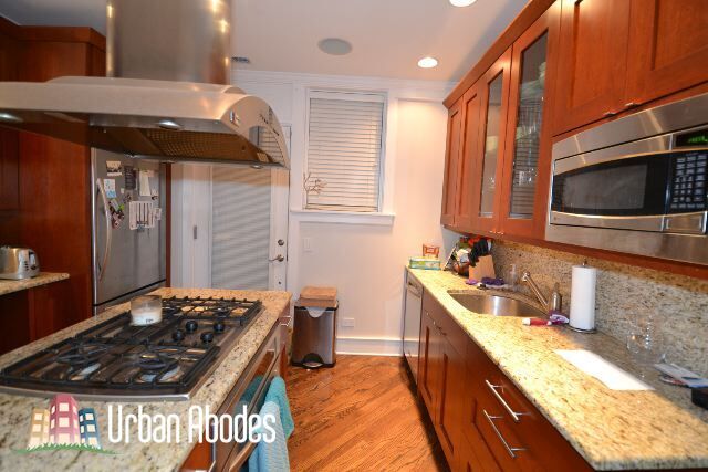 Photo - 1406 W Cornelia Ave Unit J08P