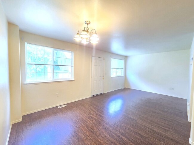 Photo - 407 E 8th Ave Unidad #3