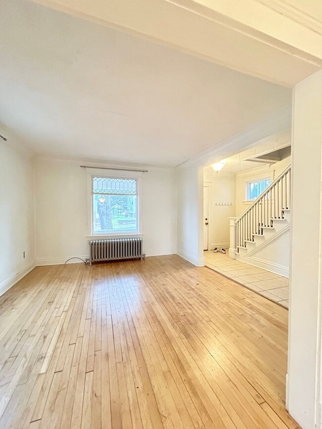 Photo - AVAILABLE December! - 3 Bed 1 Bath Home - With Fenced In Yard!