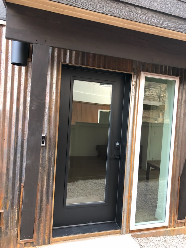 Photo - 219 Rosemary Ln Unit B