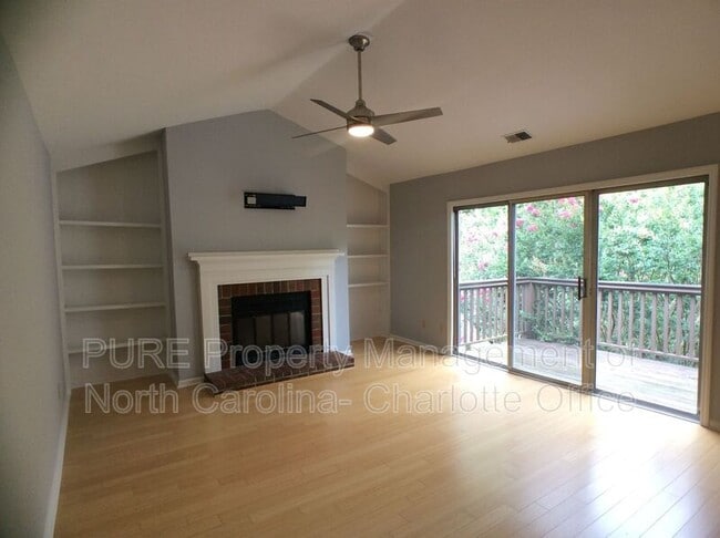 Photo - 3302 Selwyn Farms Ln Unit Apartment 11