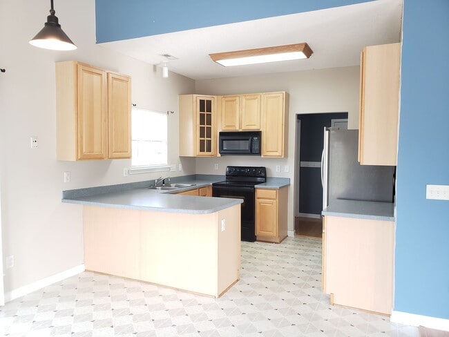 Photo - 1127 Fieldstone Dr