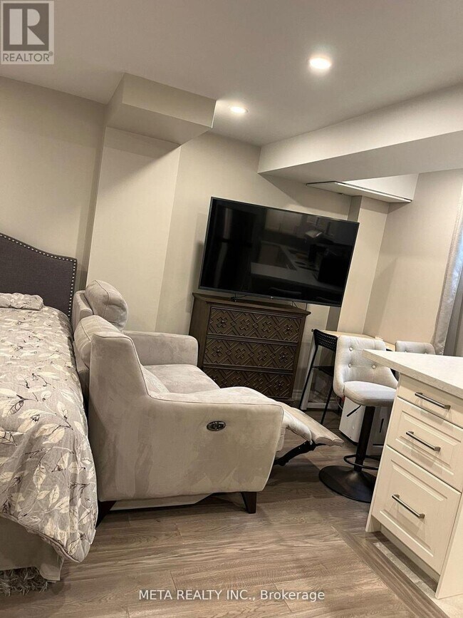 Photo - 7568 Doverwood Dr