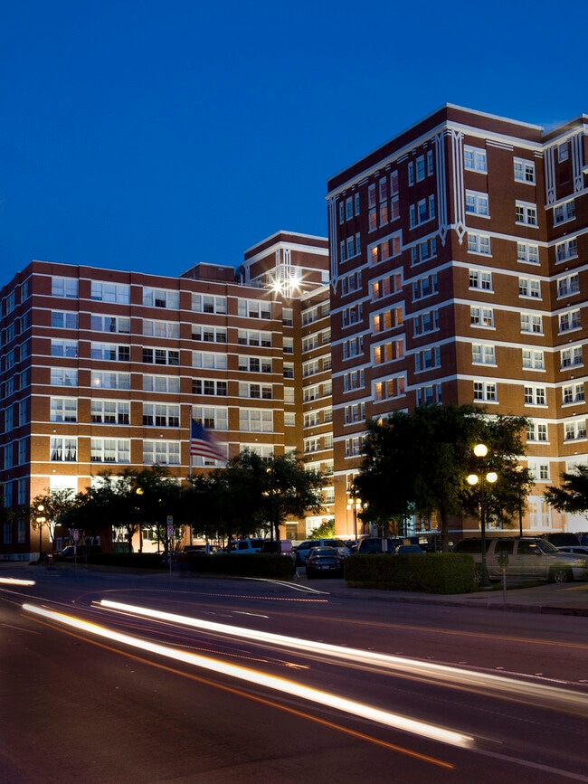 Photo - South Side On Lamar